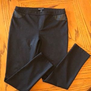 DKNY JEGGINGS W/Faux leather accent black size Large